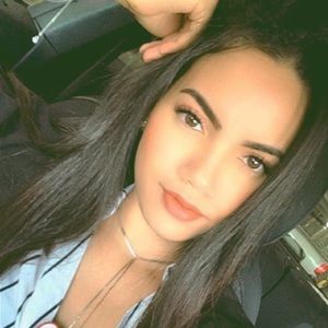 Meet your Posher, Elian